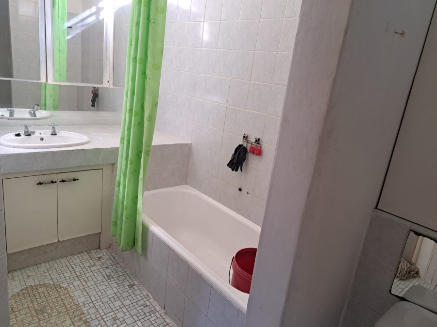 4 Bedroom Property for Sale in Quigney Eastern Cape
